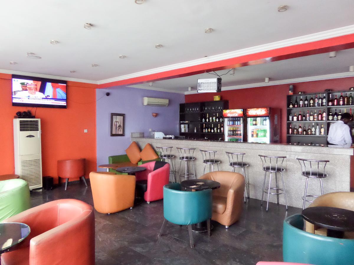 Le Real Hotel Lekki Esterno foto